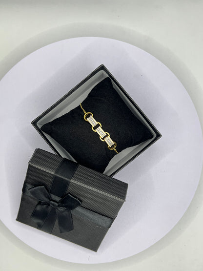 Maridadi Bracelets