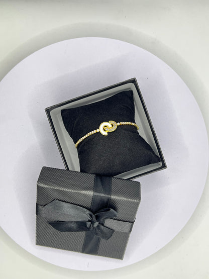 Maridadi Bracelets