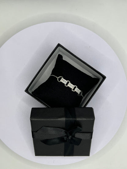 Maridadi Bracelets